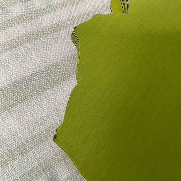 CASPARI Succulents Die-Cut Placemat Set 10 - Picture 6 of 8